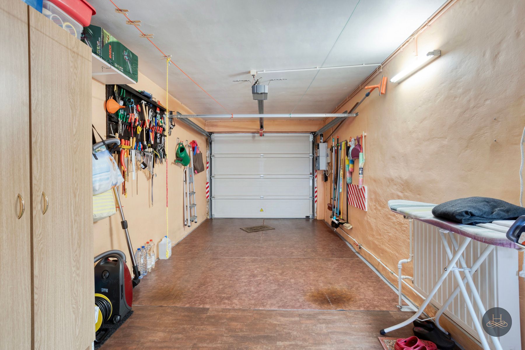 Halfopen gezinswoning met garage in rustige buurt foto 20