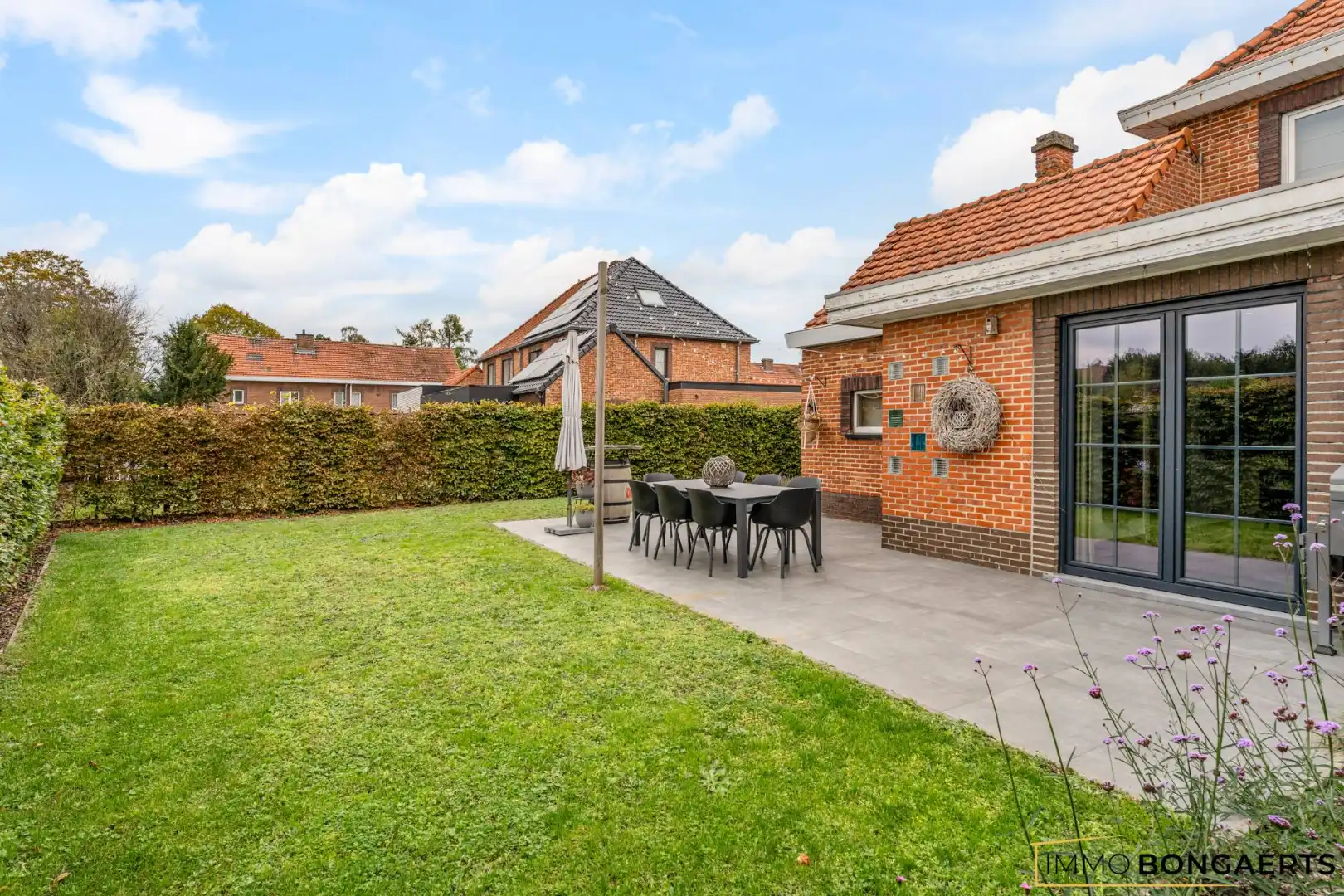 Instapklare woning op rustige ligging in As foto 24