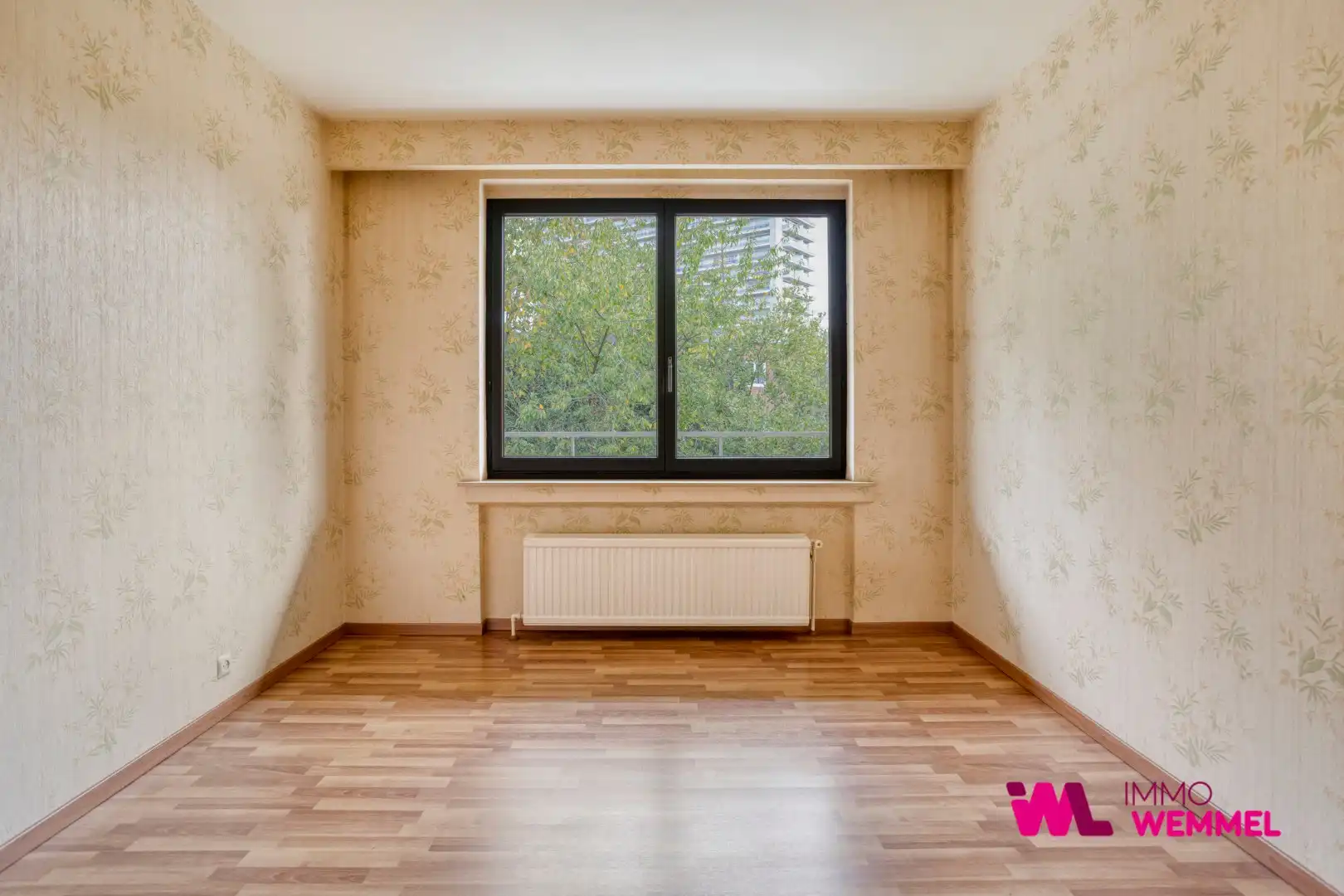 Rustig gelegen appartement met 2 terrassen, 2 slaapkamers, lift en kelder. Goed onderhouden gebouw, te renoveren naar eigen smaak. Optionele garage (€ 30.000).  foto 11