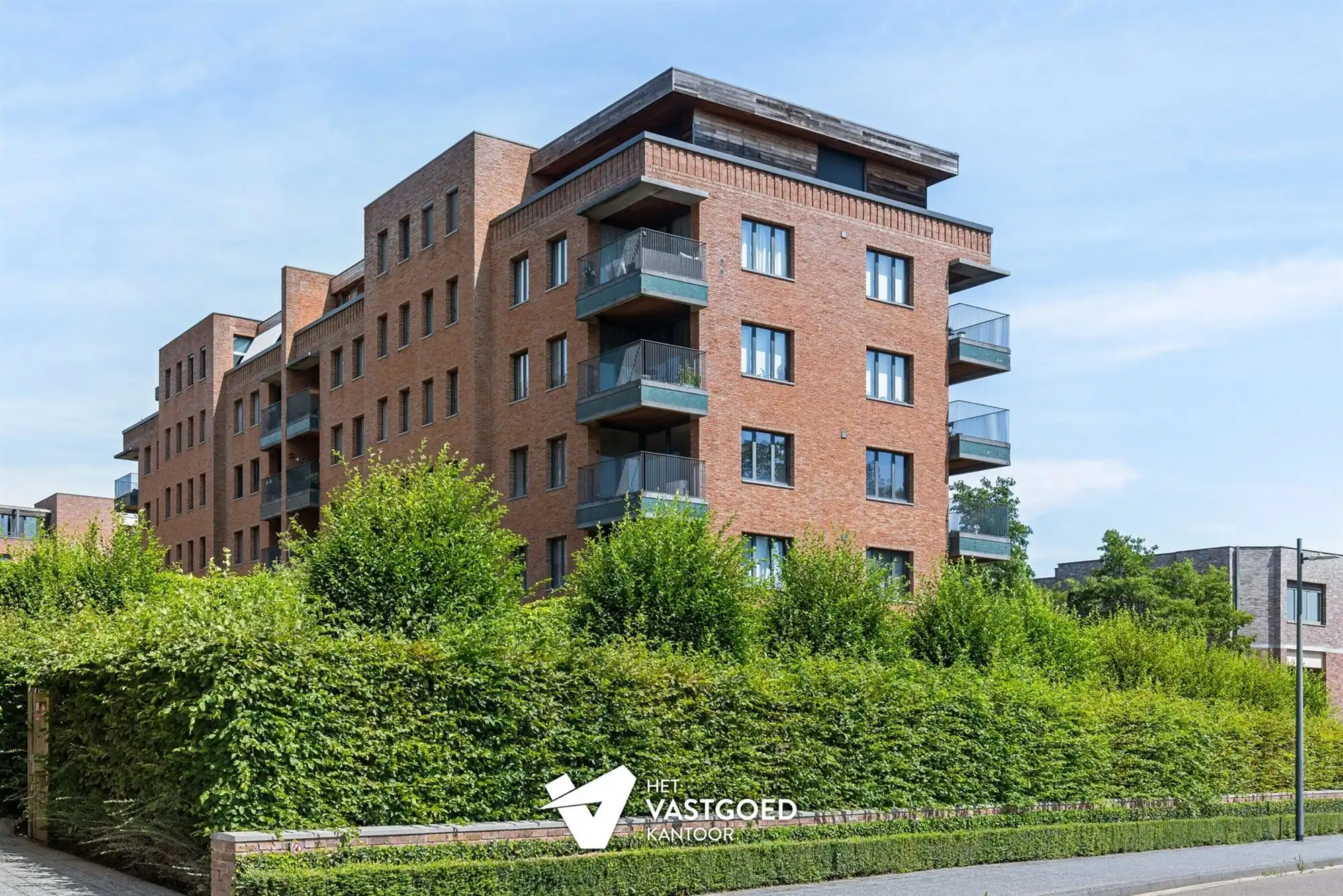 PRACHTIG GELEGEN GELIJKVLOERS APPARTEMENT MET 1 SLAAPKAMER EN ZEER RUIM TERRAS AAN DE KEMPISCHE KAAI TE HASSELT foto 31