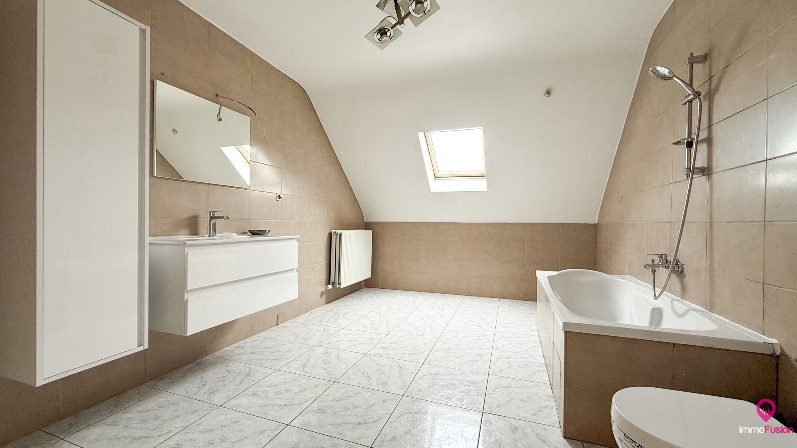 Duplexapp. met 3 slaapkamers comfort en een prachtig terras! foto 27