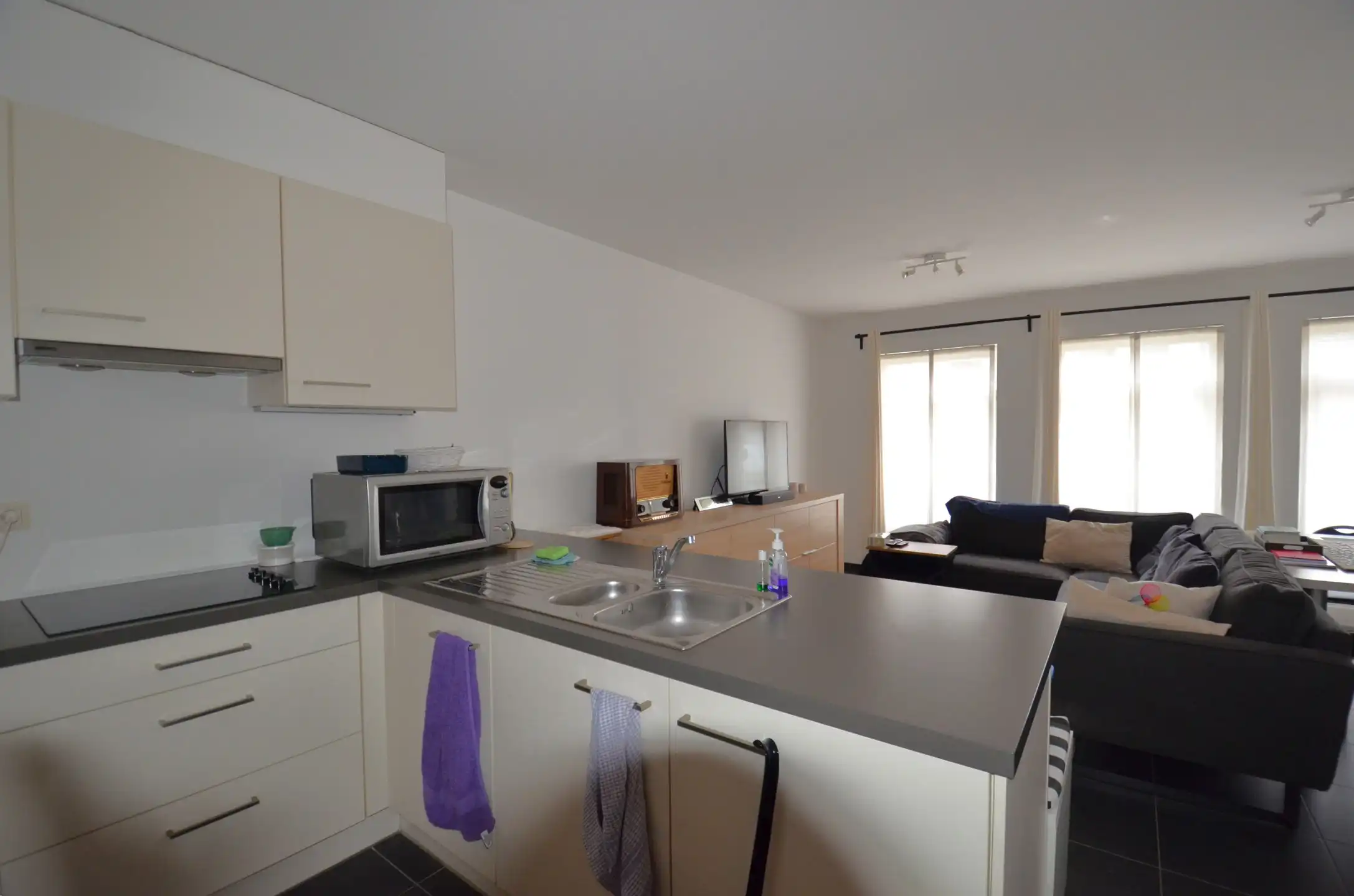 Gelijkvloers appartement met 2 slaapkamers foto 11