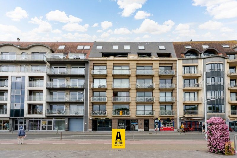 Appartement vlak aan zee! foto {{pictureIndex}}