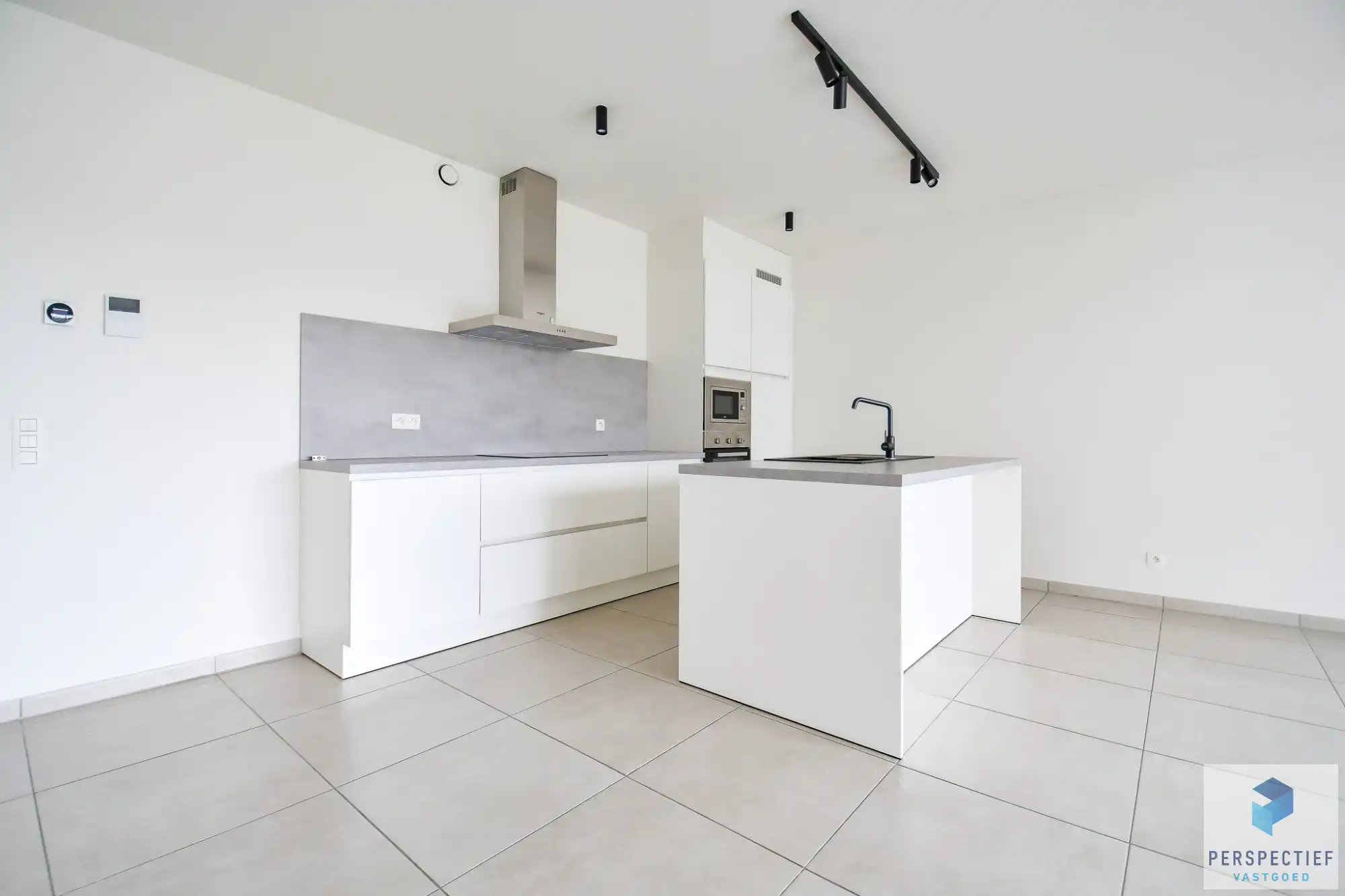 Centraal gelegen ruim&nbsp; appartement met 3 slpks en autostaanplaats foto 6