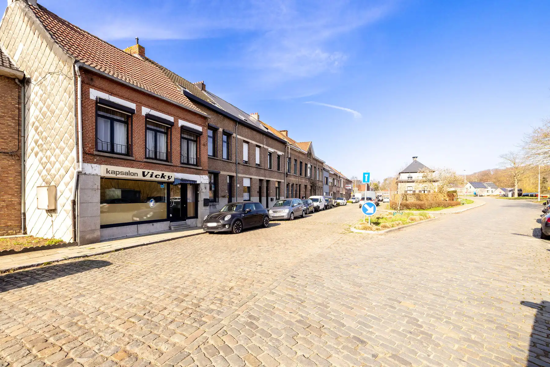Te renoveren woning met handelspand in Lier foto 2