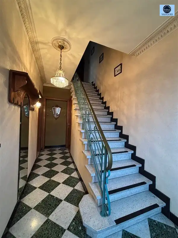 SOLIDE CHARMANTE WONING MET 3 KAMERS EN LOODS foto 3