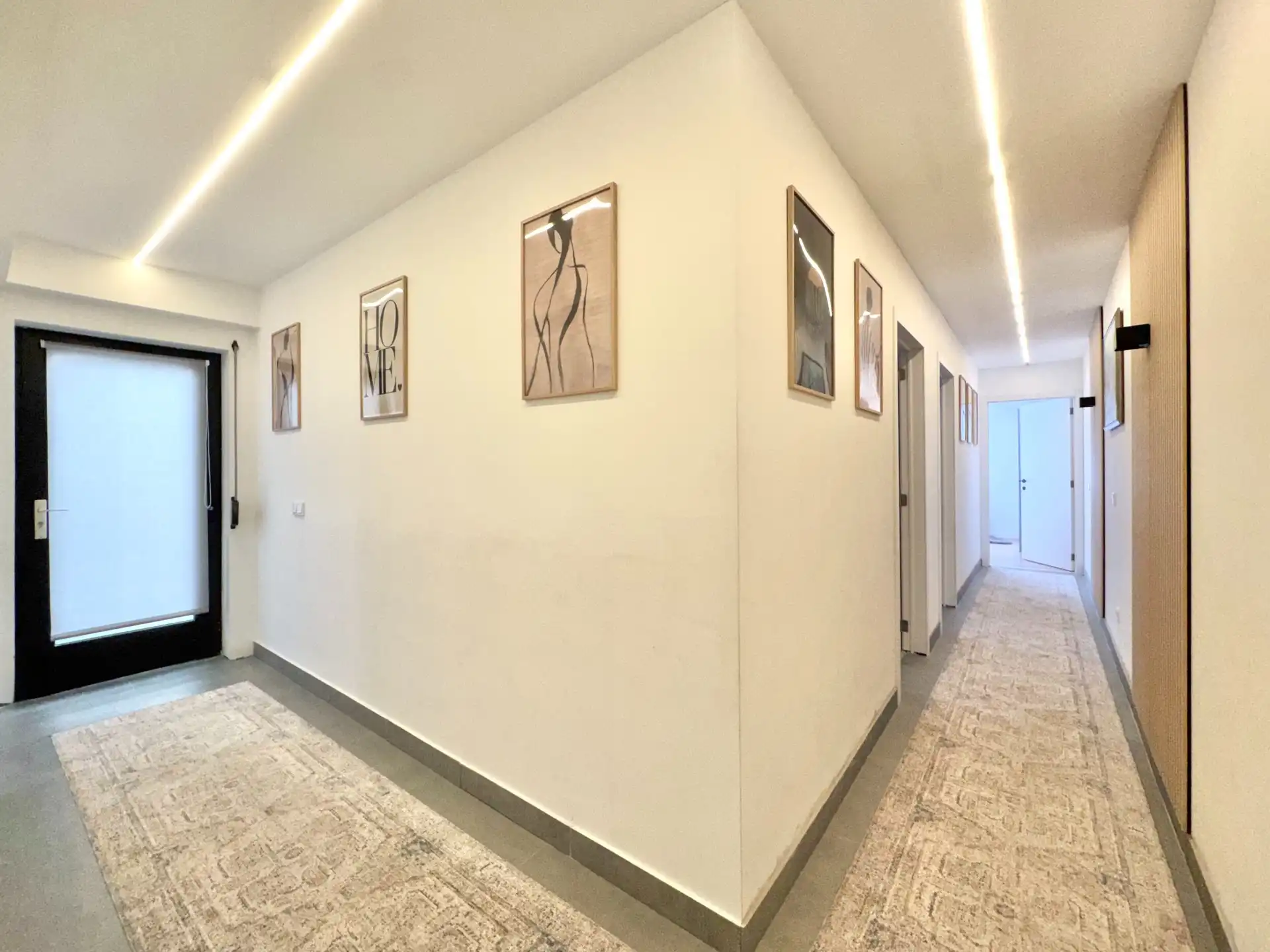 GERENOVEERDE GELIJKVLOERSE WONING | 3 KAMERS | GARAGE | 274 M² foto 24