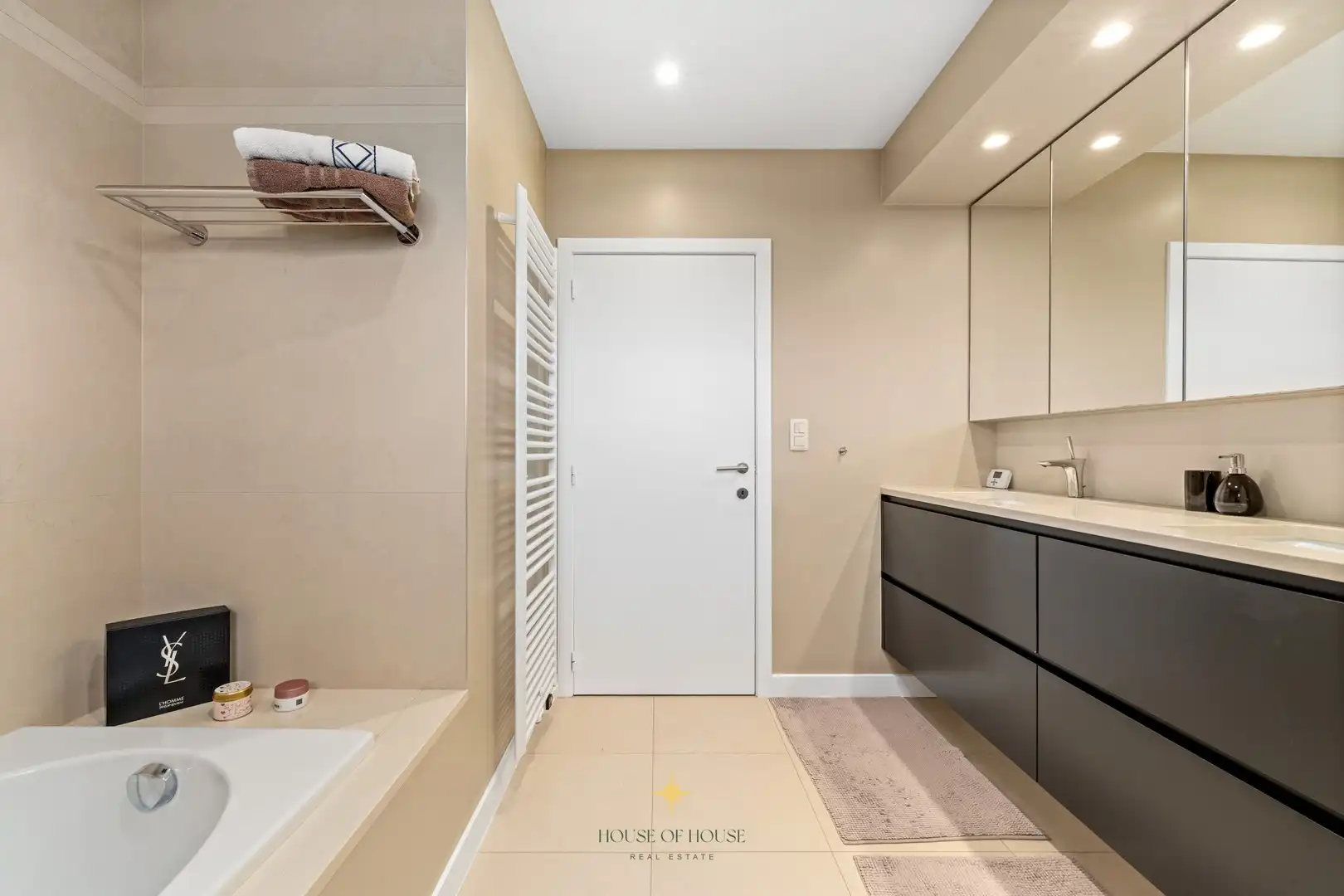 Prachtige villa met loods en serrecomplex op ± 2 HA te Laarne zonder bedrijfsovername foto 19