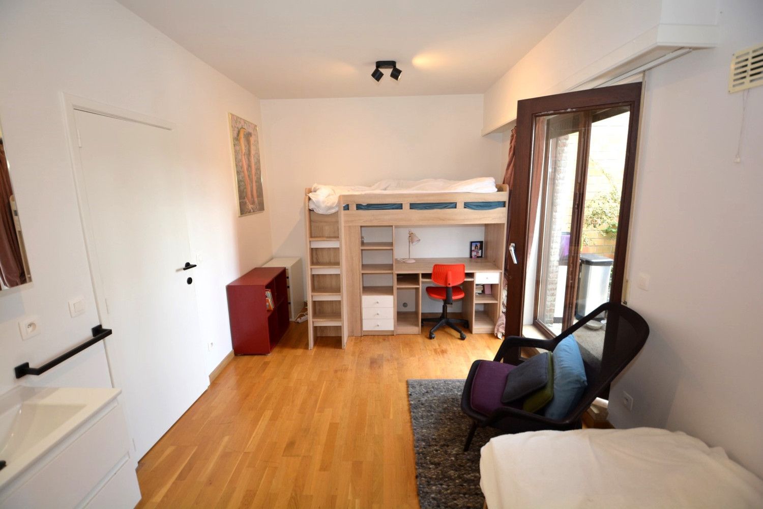 GERENOVEERD APPARTEMENT MET 2 SLK EN 2 RUIME TERRASSEN! foto 9