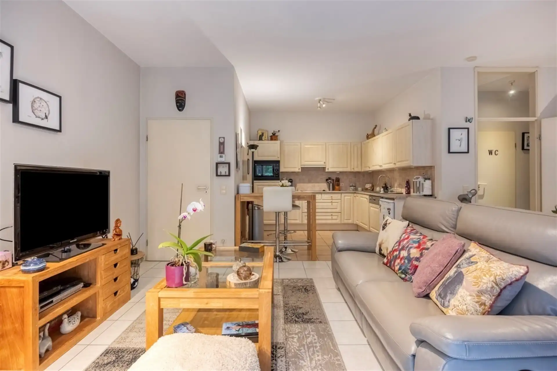 Prachtig gelijkvloersappartement te huur in de “ Jett'se Tuinen”.     foto 3