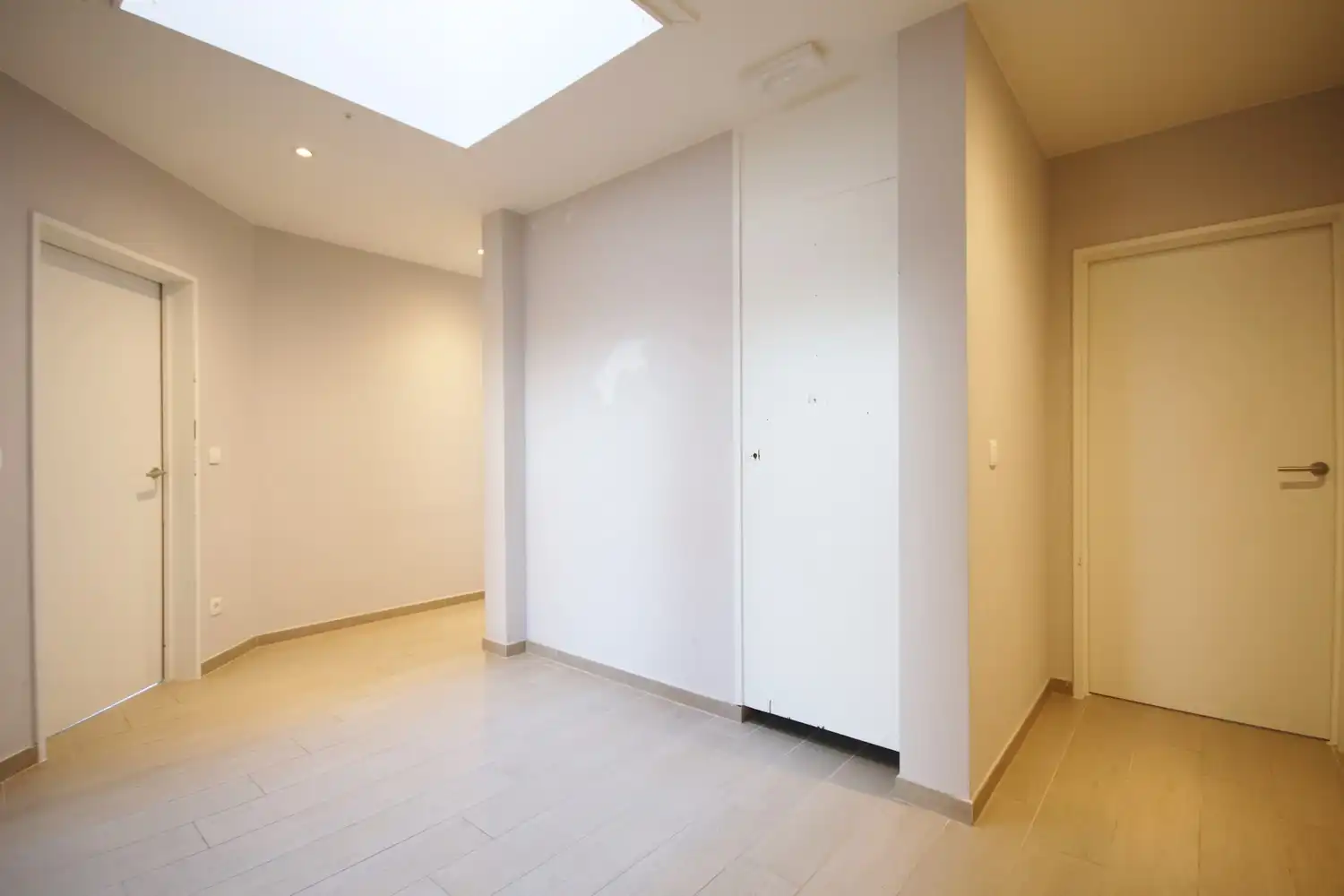 Ruim lichtrijk appartement met 3 slaapkamers en 2 terrassen foto 5