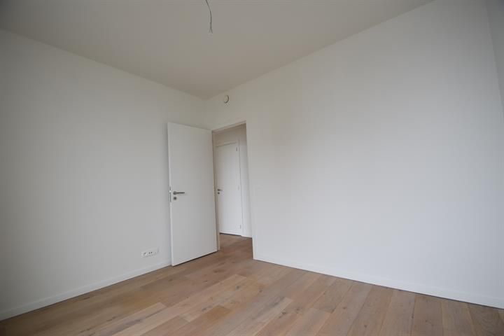 ANTWERPEN - Recent appartement met weids uitzicht.  foto 10