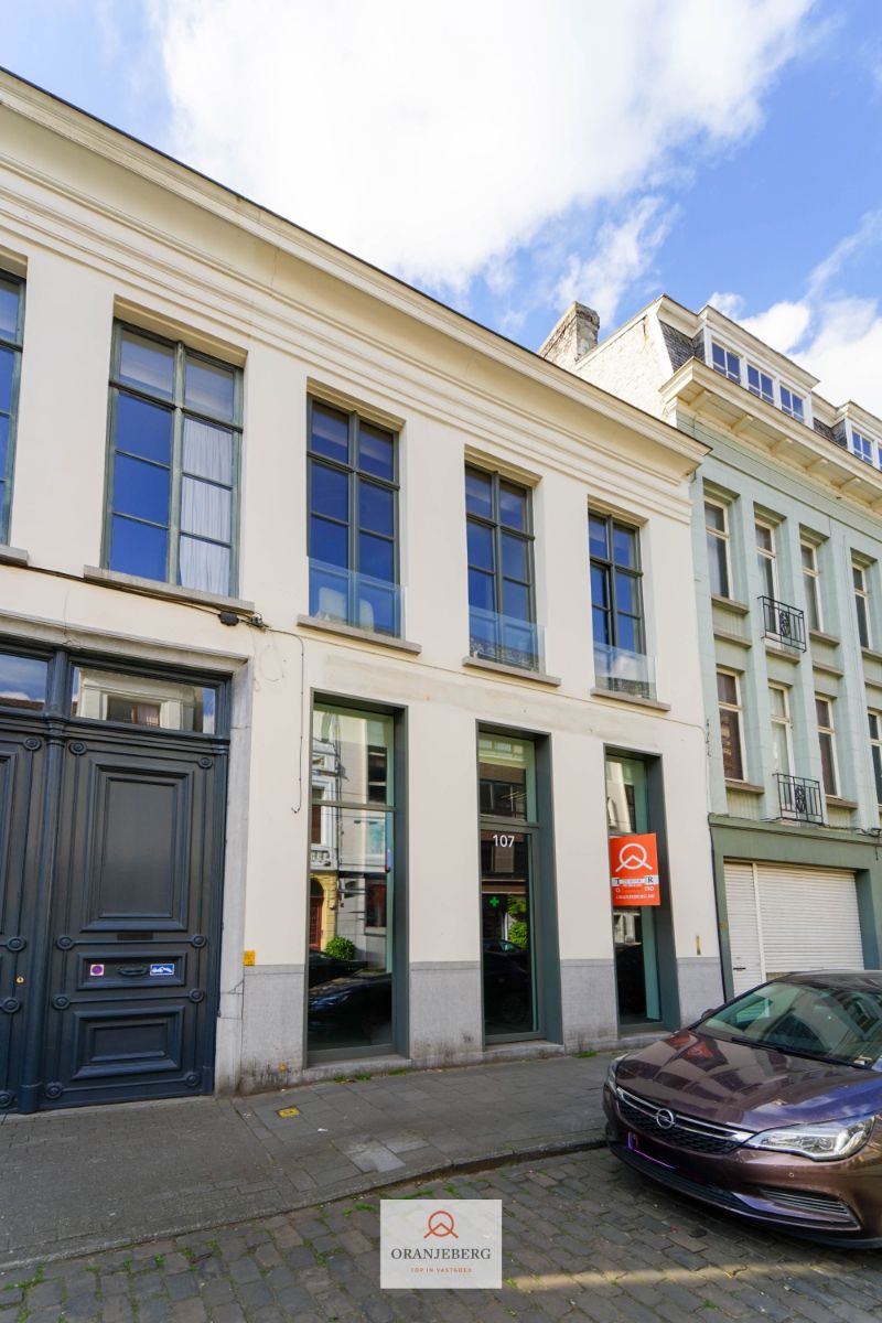 Handelspand 178 m²  te huur in Burgstraat foto 2