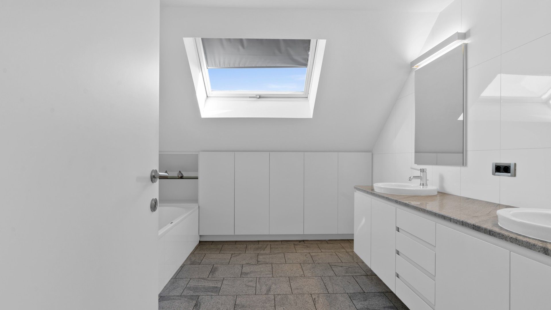 Prachtige instapklare open bebouwing in Leut foto 23