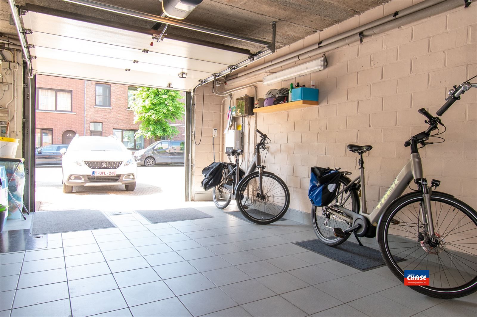 Bel-étage met 3 slaapkamers, garage en tuin foto 5