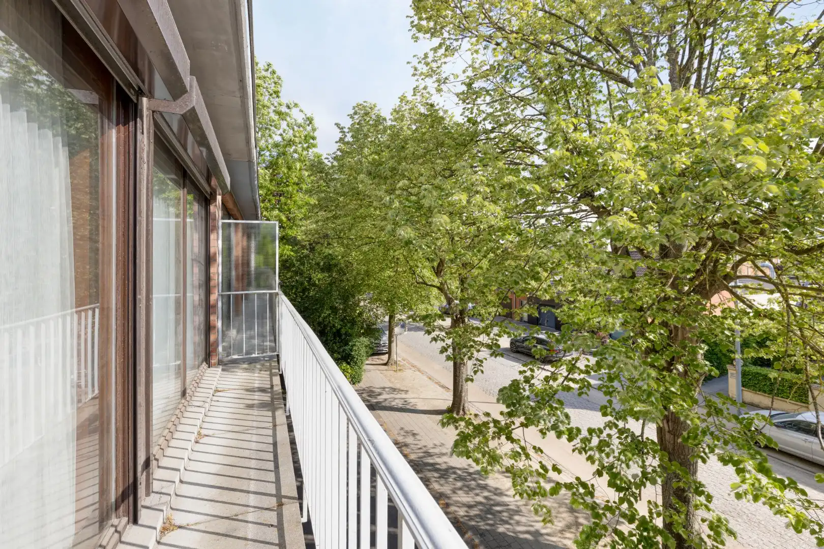 Ruim duplexappartement met 3 slaapkamers en garage! foto 16