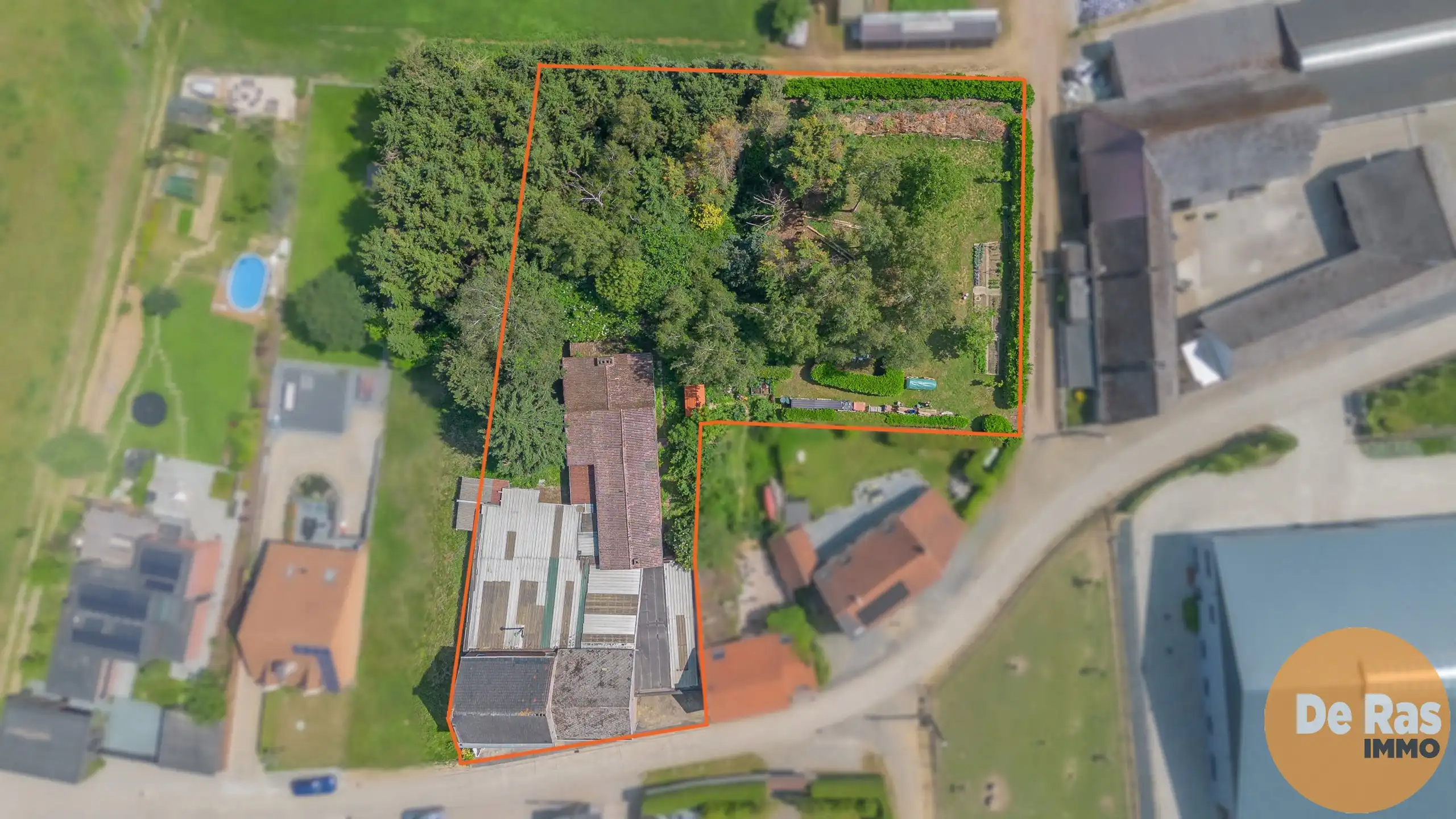 ST-L-ESSE - Ruime burgerwoning met achterliggende ateliers foto 5