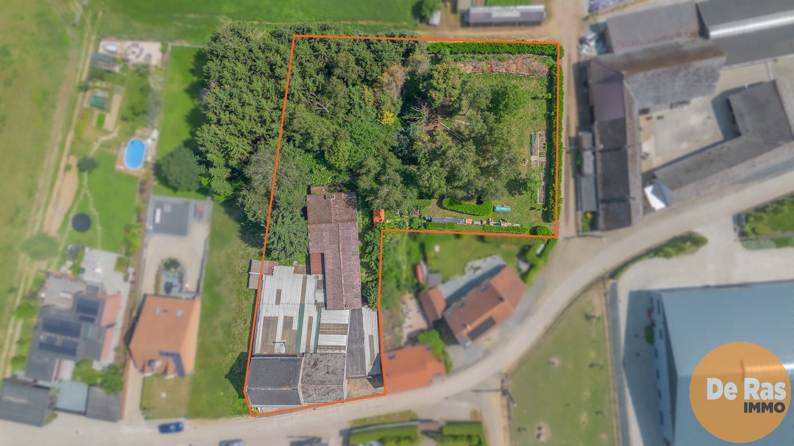 ST-L-ESSE - Ruime burgerwoning met achterliggende ateliers foto 5