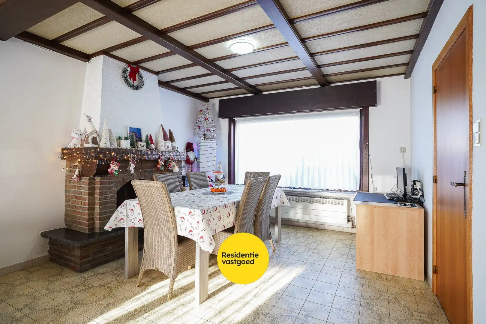 Woning met 5 slaapkamers in het centrum van Eernegem foto 5