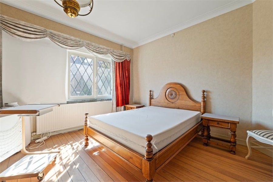 OP TE FRISSEN STADSWONING MET VEEL POTENTIEEL IN SINT-TRUIDEN foto 15