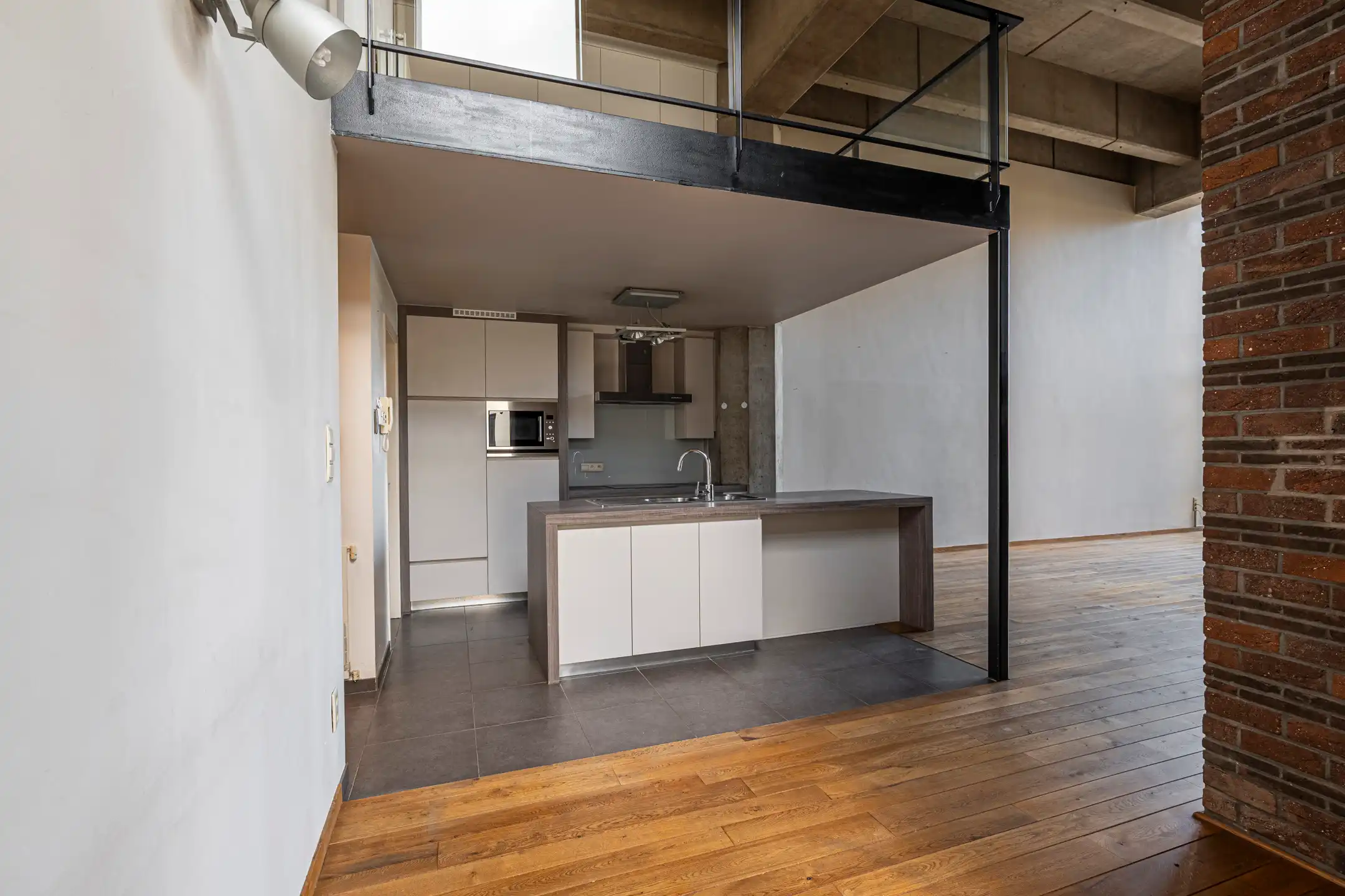 Duplex in loftstijl inclusief ondergrondse parking op de Grote Markt foto 8