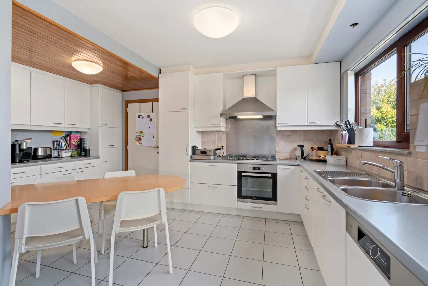 Villa met 5 slaapkamers, 3 badkamers en tuin foto 12