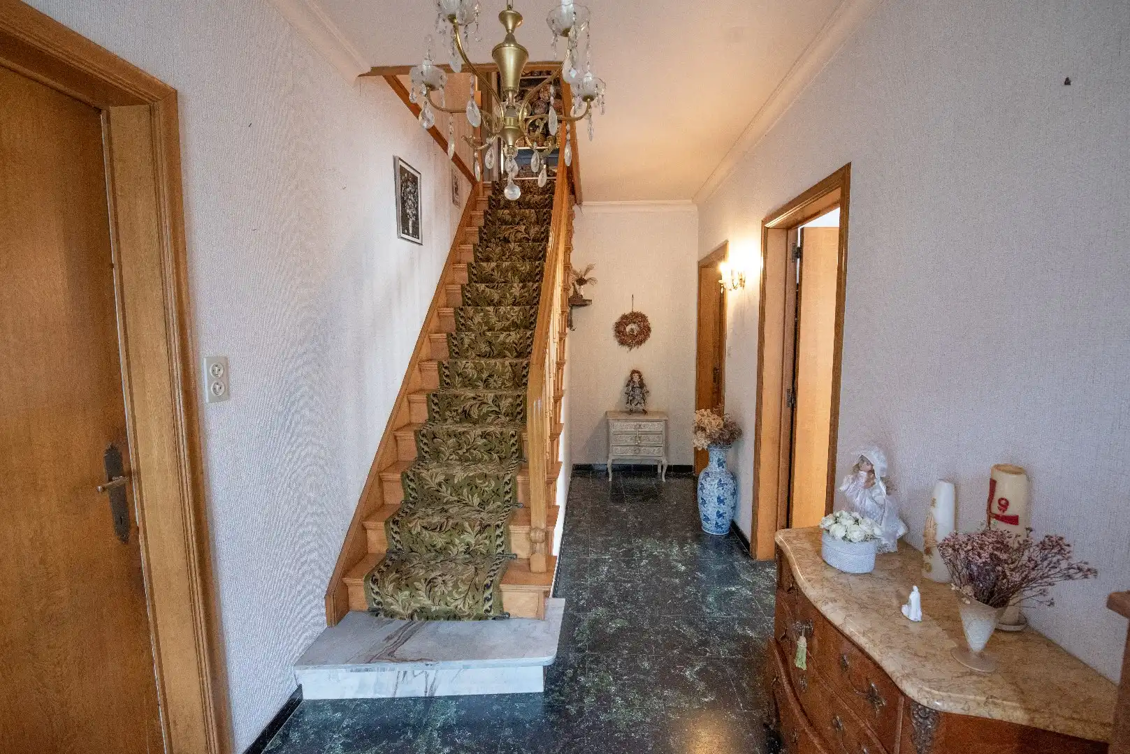 Ruime, te renoveren woning op 1720 m² met 4 slaapkamers te Olsene foto 4