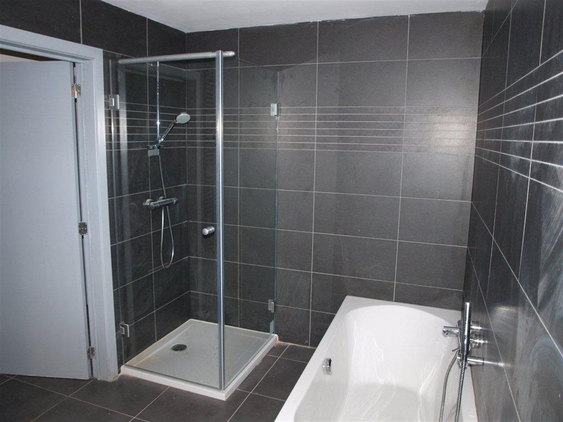 Recent gelijkvloers appartement met 2 slaapkamers in centrum Herent. foto 7