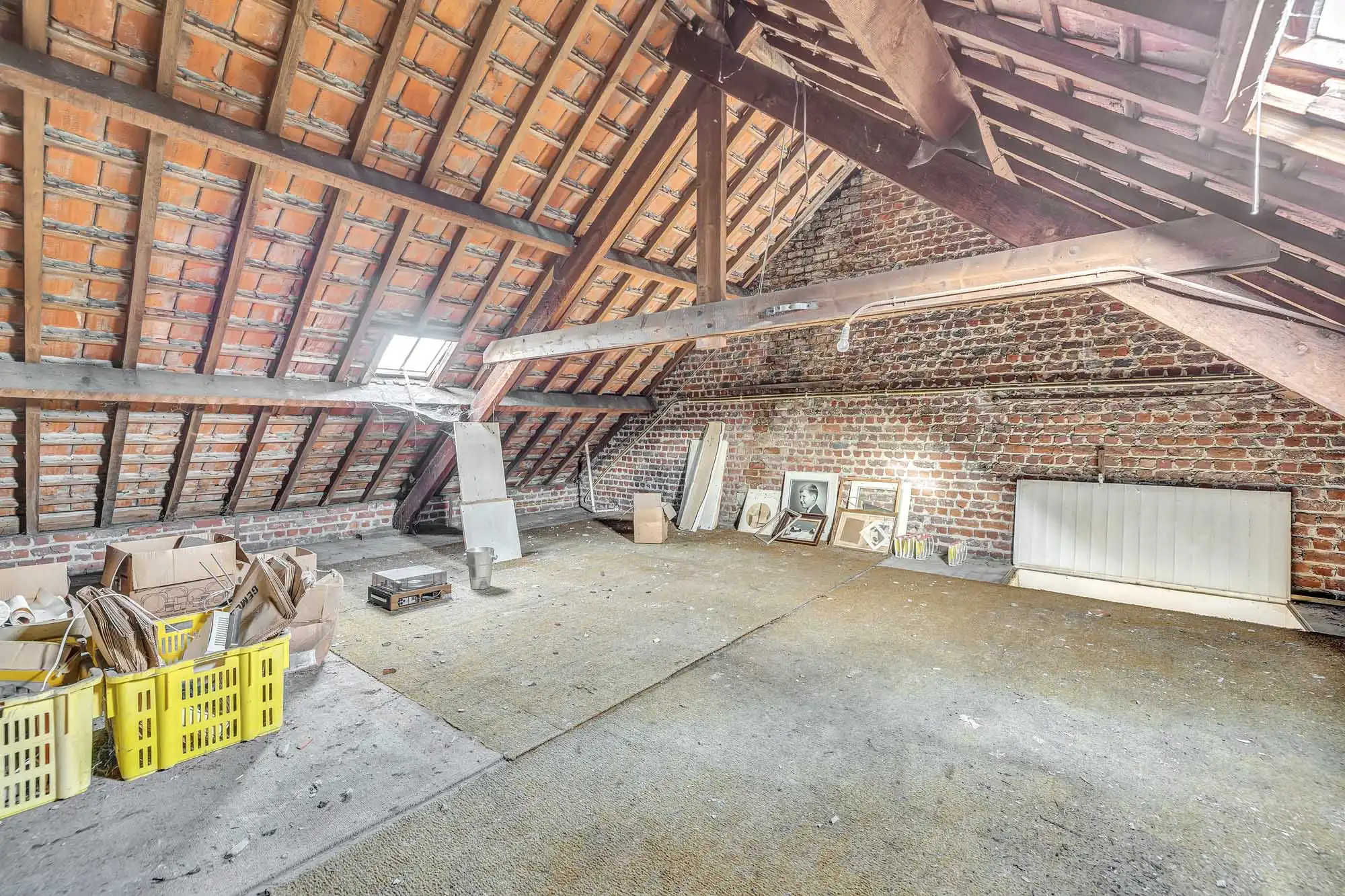 Te renoveren woning met veel potentieel nabij centrum foto 23