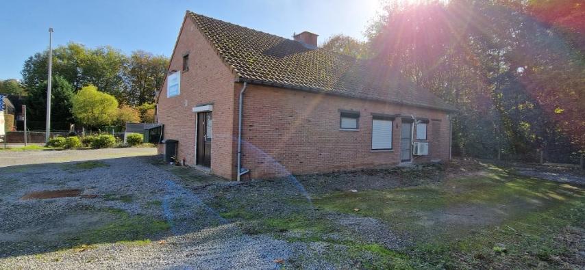 WONING, open beb. op 10 are 39 ca met handelsgelijkvloers en appartement op verdieping. foto 40