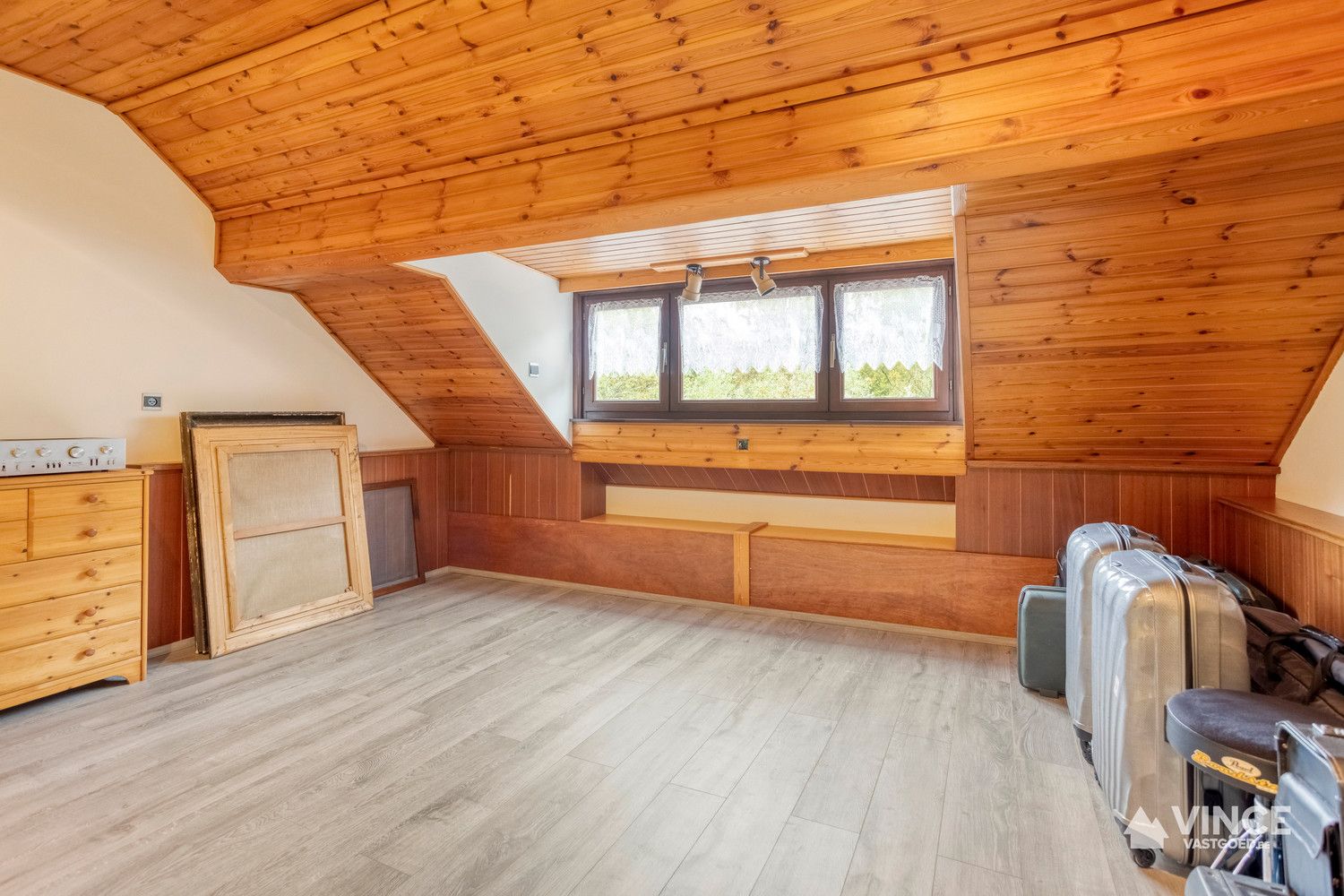 Gezellige rijwoning met tuin en garage in rustige doodlopende straat te Ekeren foto 25