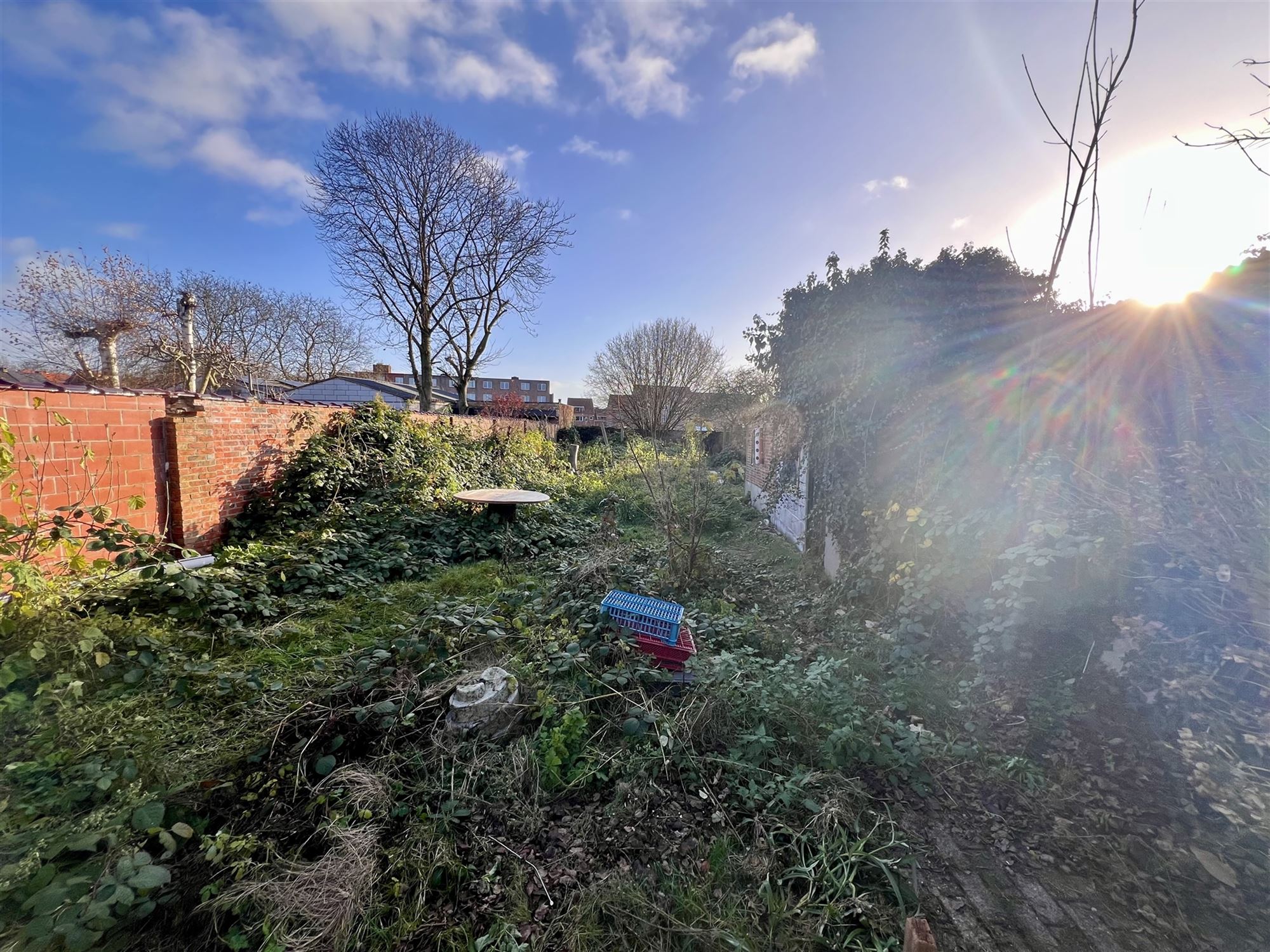 Woning met Garage voor Drie Wagens en Zuidgericht grote Tuin foto 15