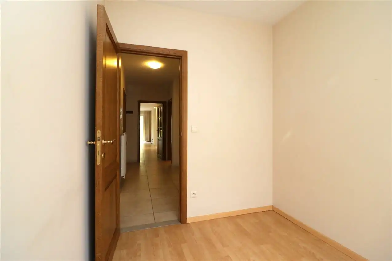 Appartement met 2 slpk., autostaanplaats en terras in centrum Aarschot foto 15