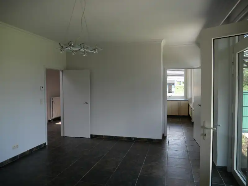 Verzorgde woning met grote tuin te huur nabij Kortrijk foto 8