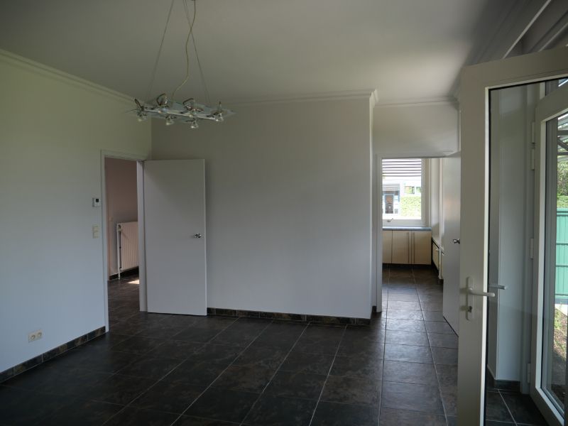 Verzorgde woning met grote tuin te huur nabij Kortrijk foto 8