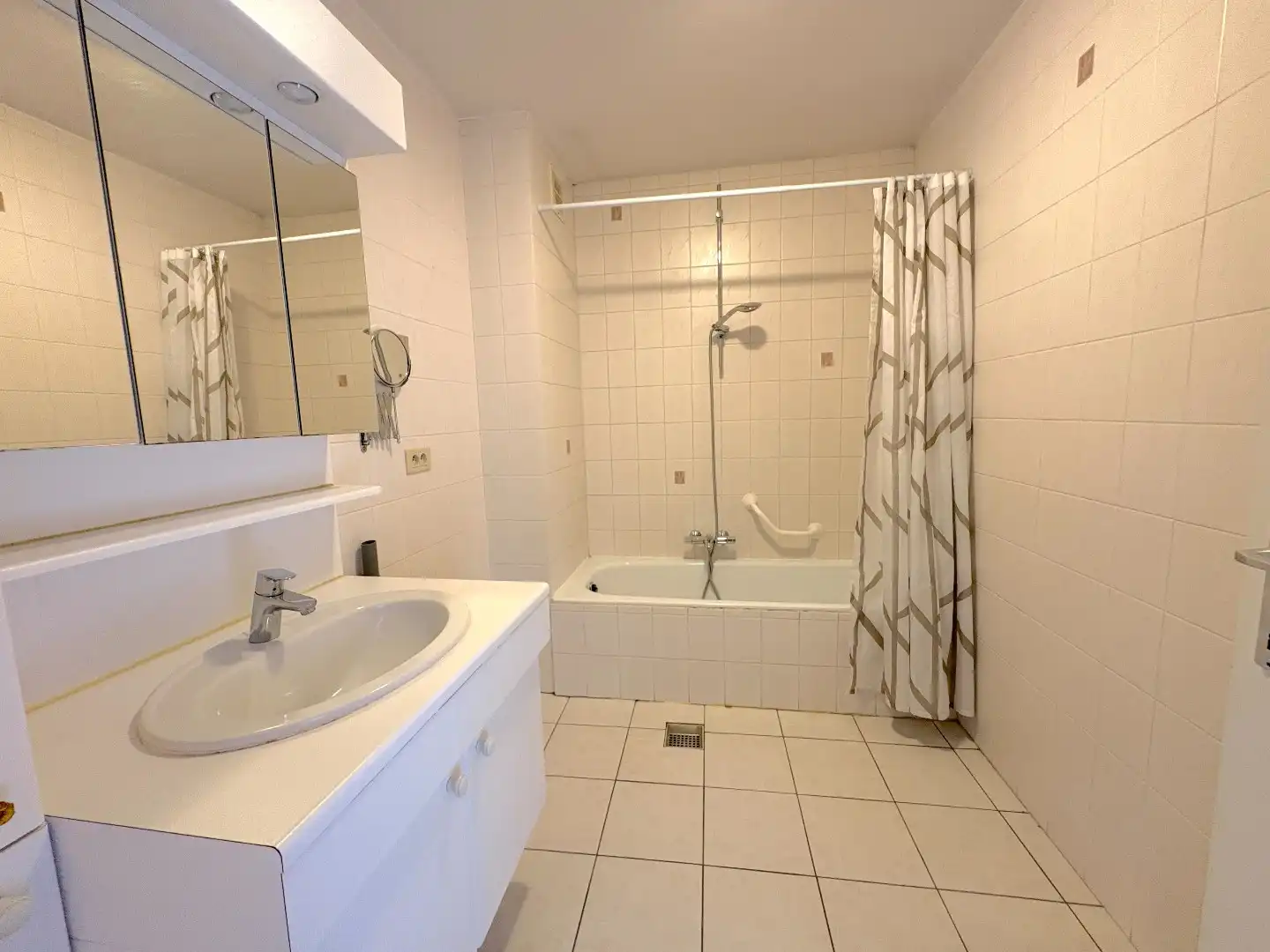 Dakappartement met 2 slaapkamers! foto 9