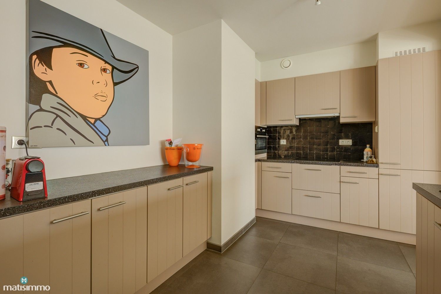 ROYAAL APPARTEMENT MET RUSTIG INTERIEUR VOORZIEN VAN 3 SLAAPKAMERS, 2 BADKAMERS EN 2 TERRASSEN NABIJ CENTRUM HASSELT foto 11