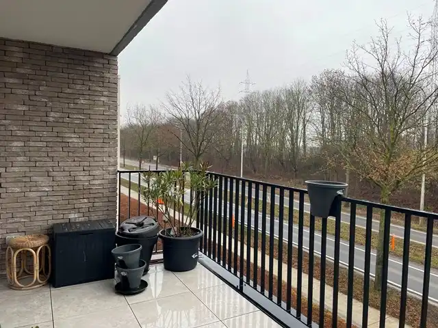 Centraal gelegen instapklaar en energiezuinig appartement met parking foto 2