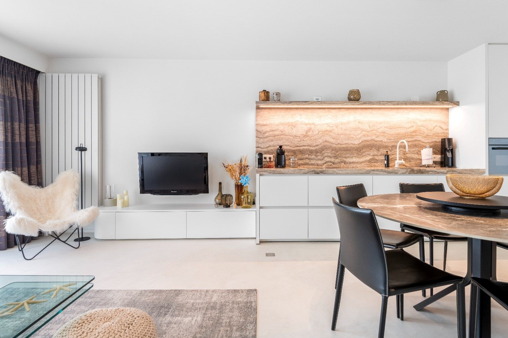Zeer mooi gerenoveerd appartement met zonnig terras vlakbij de Lippenslaan en de zeedijk.  foto 5
