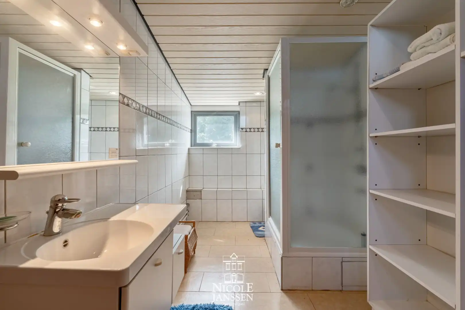 Unieke eigendom met molen foto 28