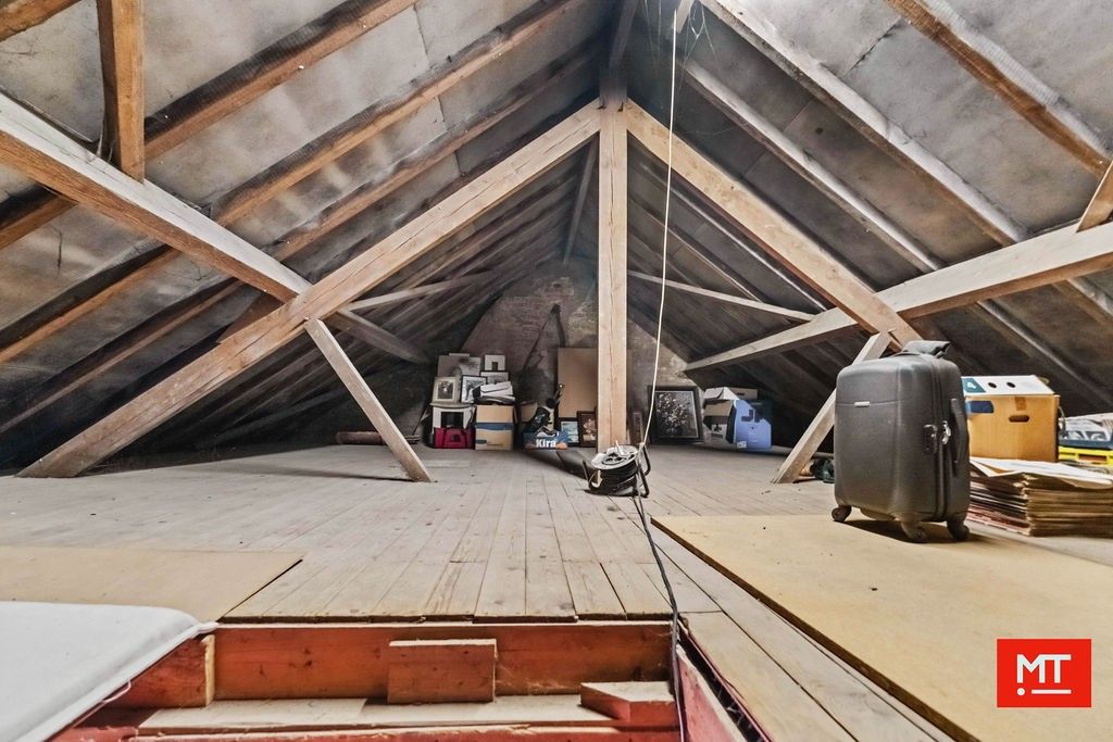 Te renoveren woning met 4 slpk, garage, zonnige tuin en uitweg in Dikkebus foto 16