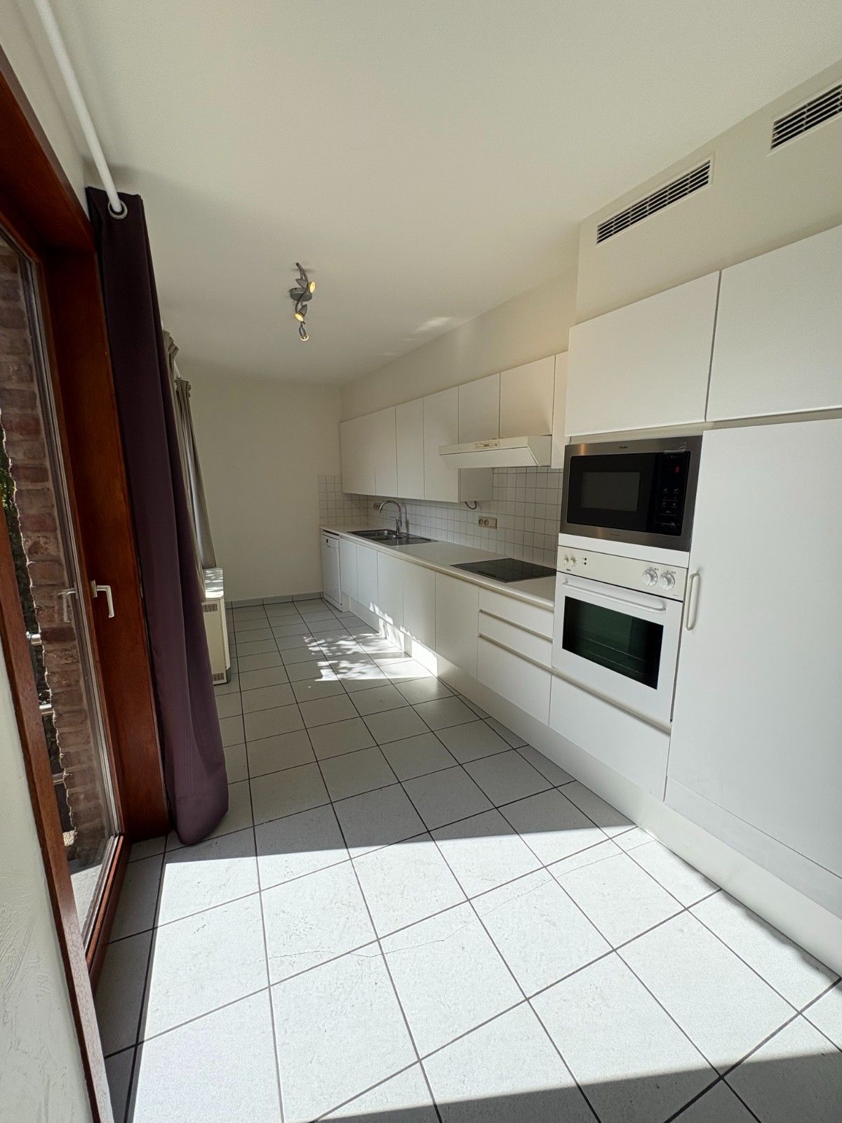🌇 Stadse charme in Waregem – Appartement met ruimte en potentieel! foto 40