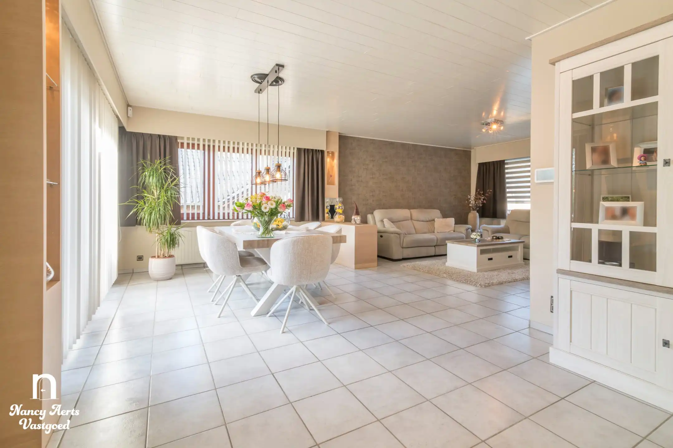 Ruime woning met multifunctionele kelder en prachtige tuin foto 9