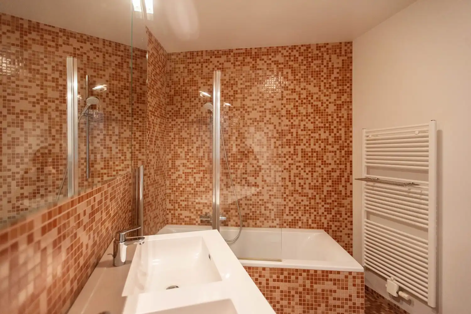 Licht en modern 2-SLK appartement foto 21