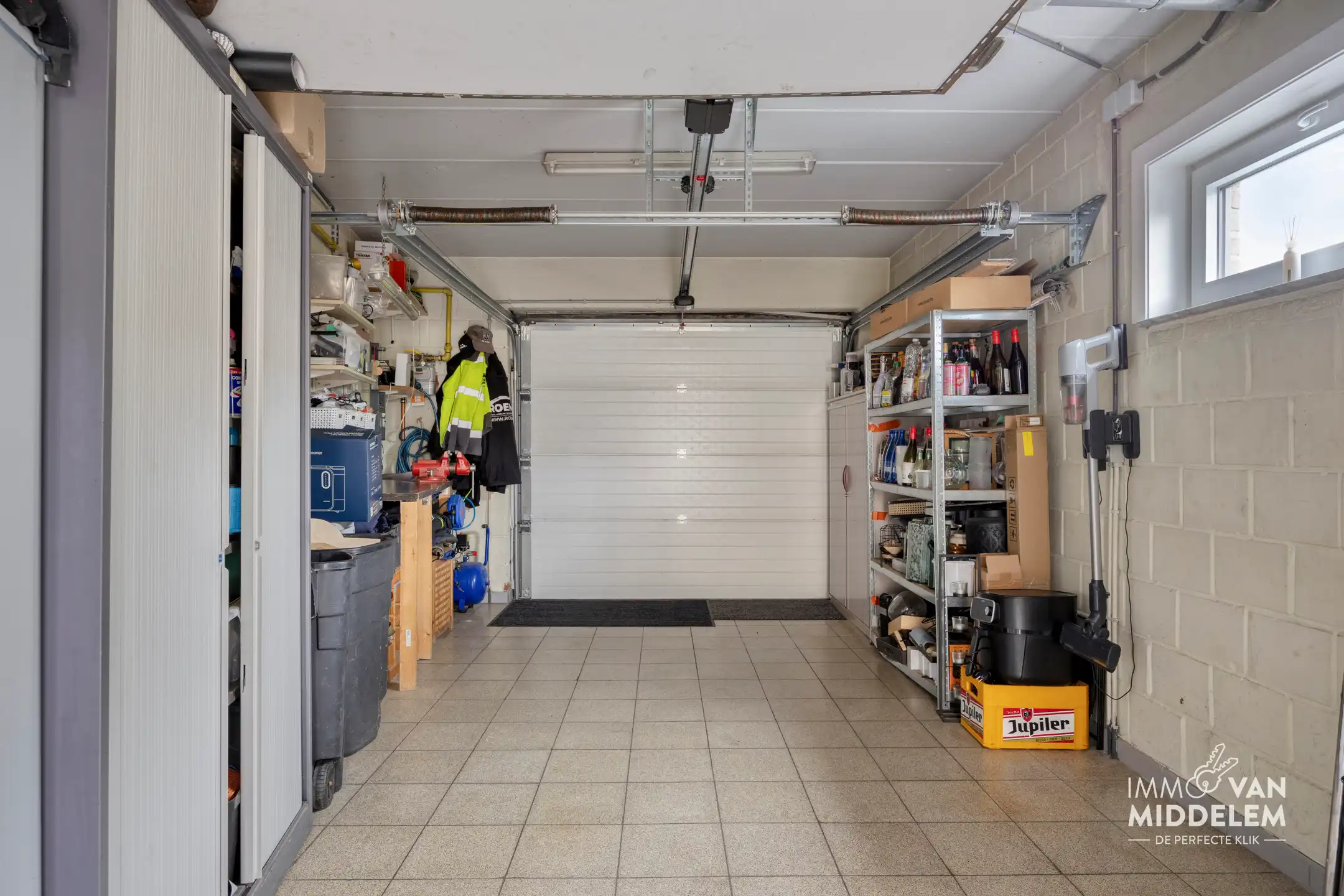 INSTAPKLARE WONING MET 3 KAMERS, ZWEMBAD, GARAGE EN TUIN foto 18
