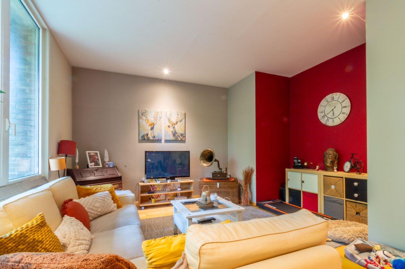 INSTAPKLAAR APP MET 1 SLAAPKAMER + BUREAU ! foto 4