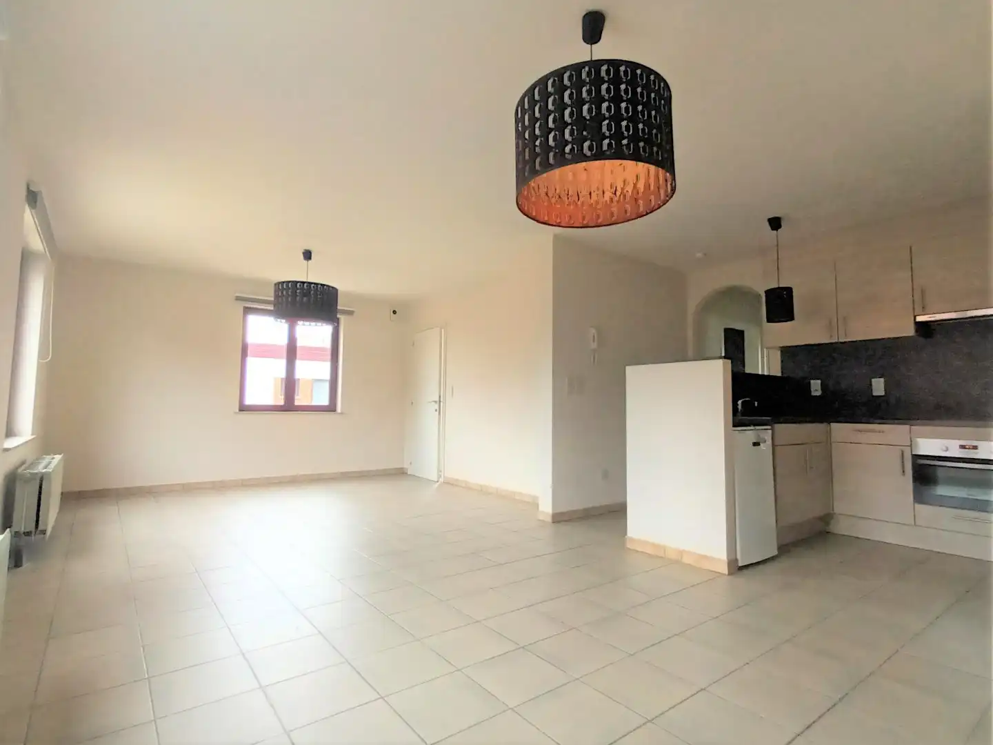 Ruim appartement rustig gelegen in Kuringen. Dichtbij winkels, scholen, autosnelwegen en openbaar vervoer. foto 3
