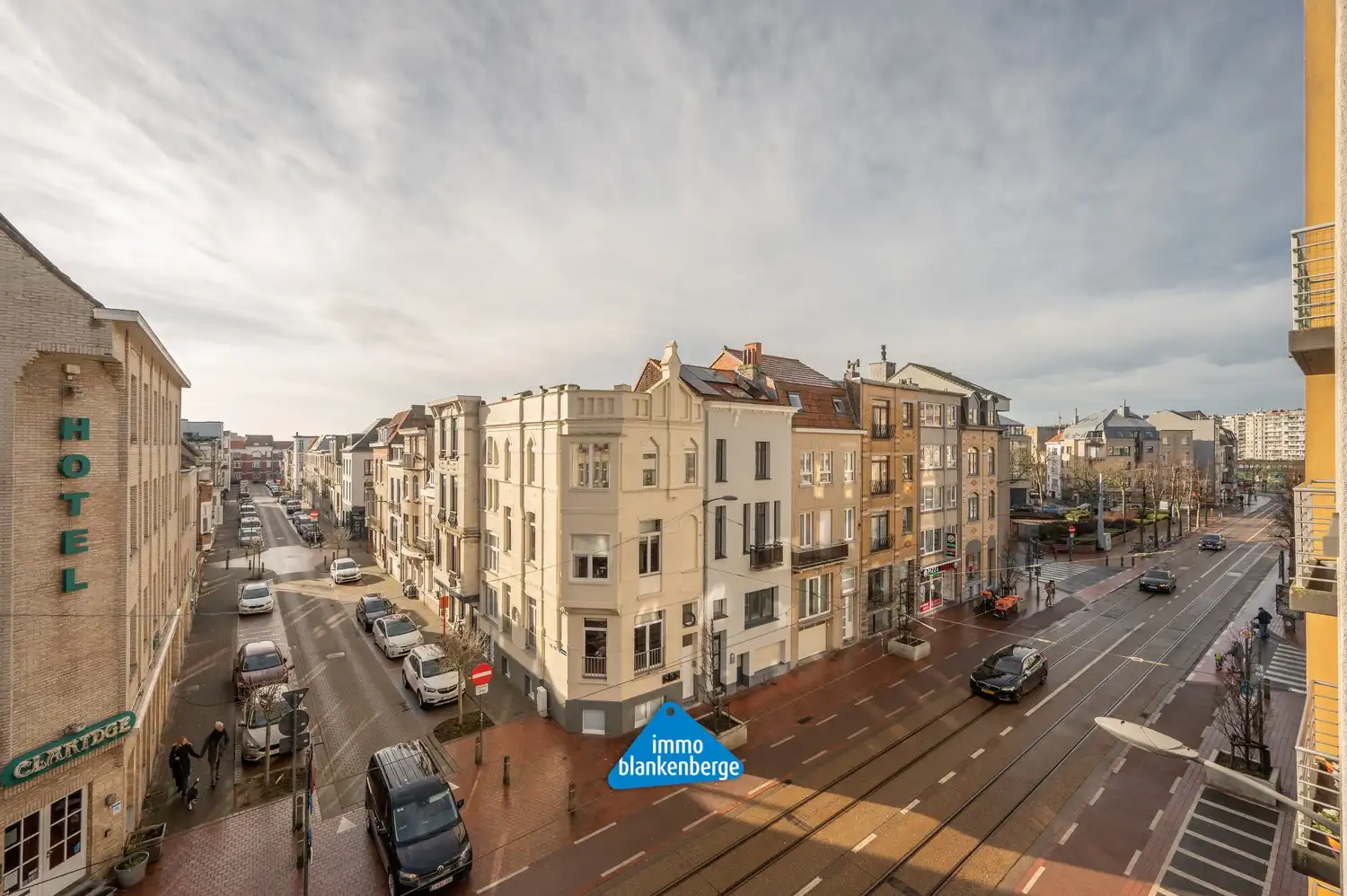 Ruim te renoveren duplex appartement in kleine Residentie foto 3