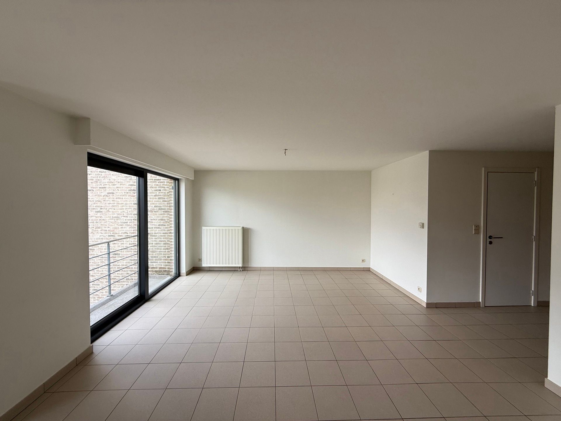 AAIGEM - Ruim appartement met groot terras én garage. foto 3