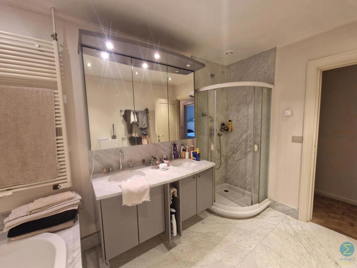 Vrijstaande woning van 340m². foto 19